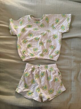 Kids Floral Short Sleeve and short Set - White with Green Flowersy